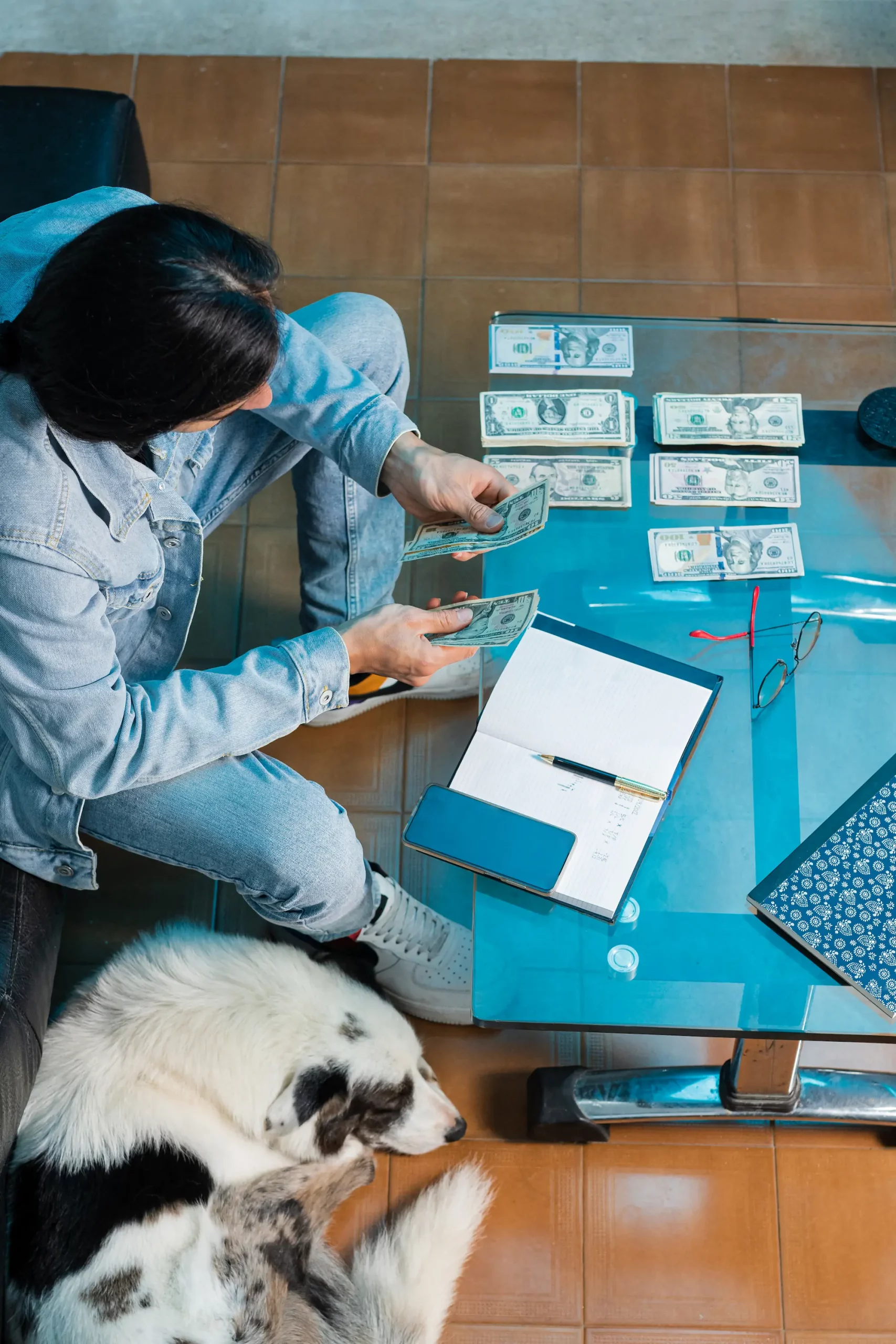 Preparing documents for offshore bank account opening in the UAE