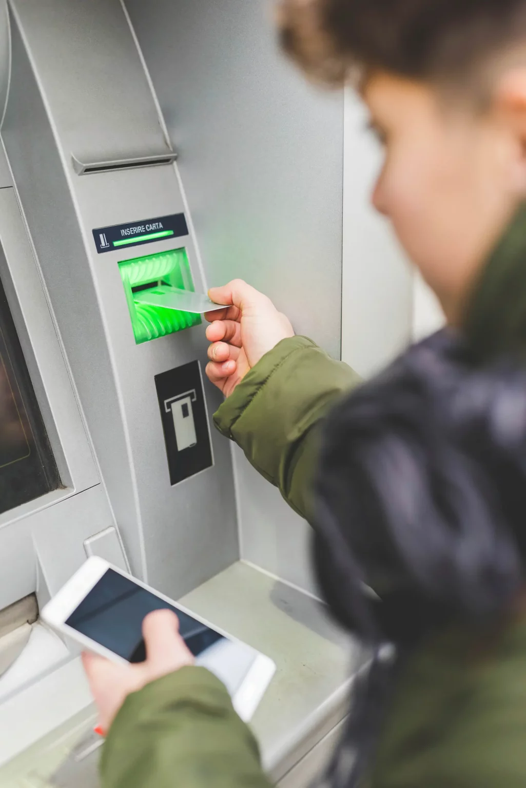 Accessing an offshore bank account in the UAE