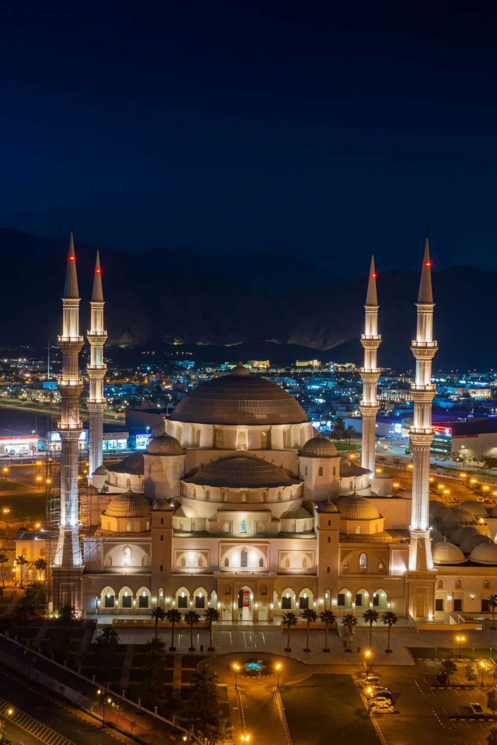 sharjah al noor mosque night